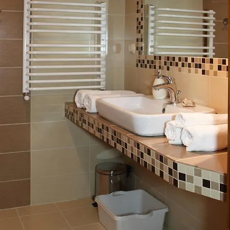샬레 Domek Pod Howyzem Apartament 3 *